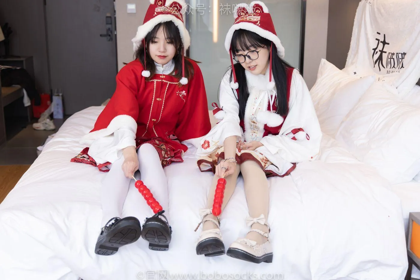 [BoBoSocks袜啵啵]NO.054 小甜豆与稚予-给大家拜年啦 [139P]插图7